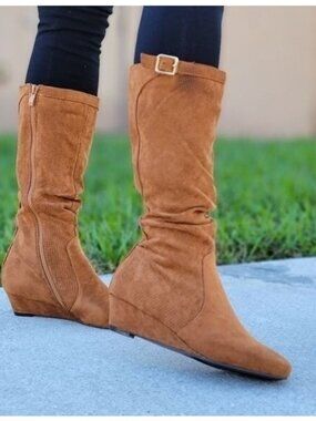 Women's Tan Wrinkle Finish Calf Length Pull On Boots Rounded Toe